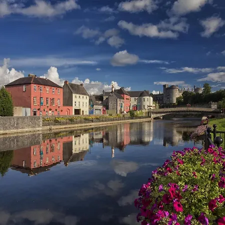 度假居 Bolams Homes By Trident Homes *